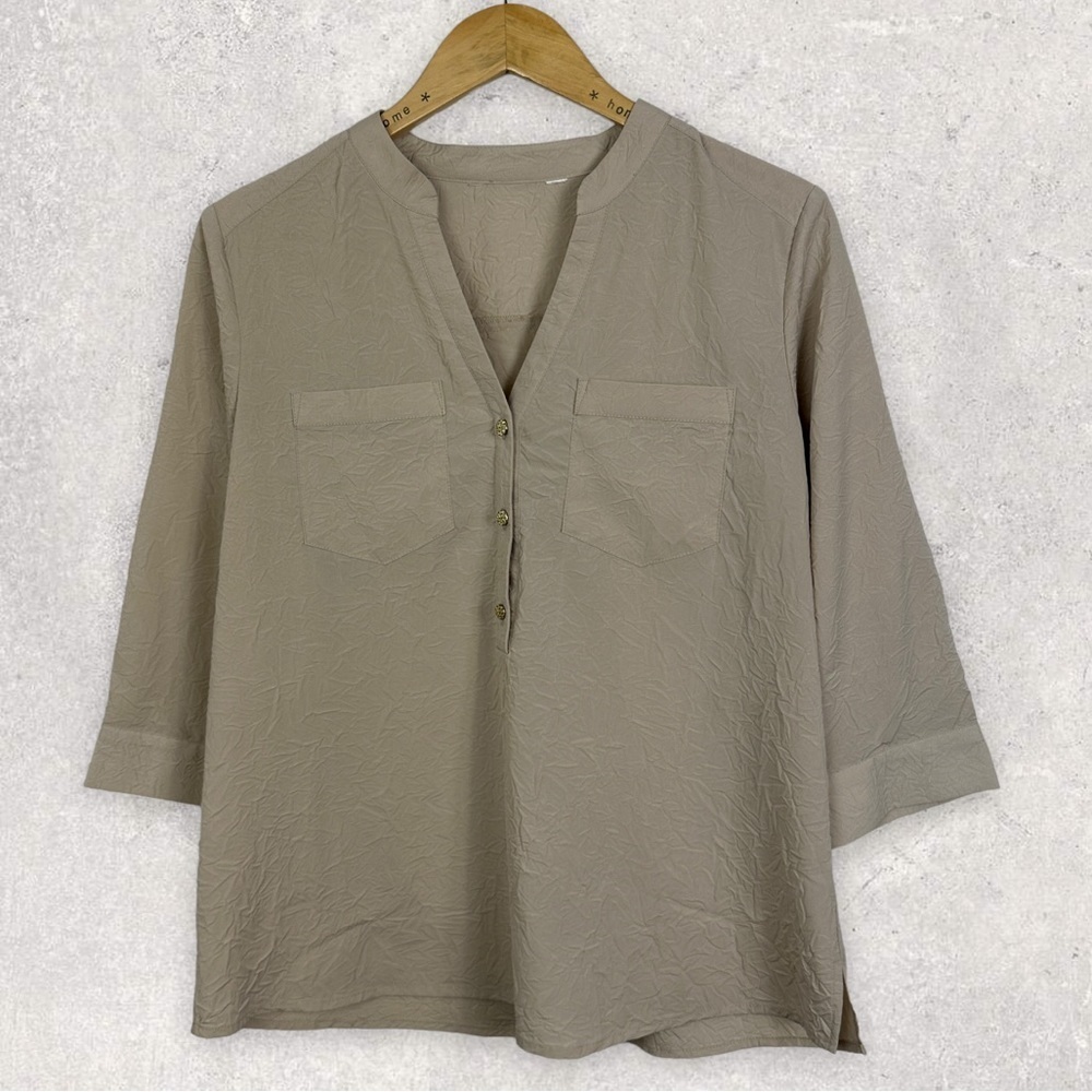 Fred David Crepe Short Sleeve V-Neck Pocket Blouse Size XL Tan Beige Vintage Top
